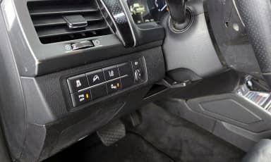 Rexton Sports Khan