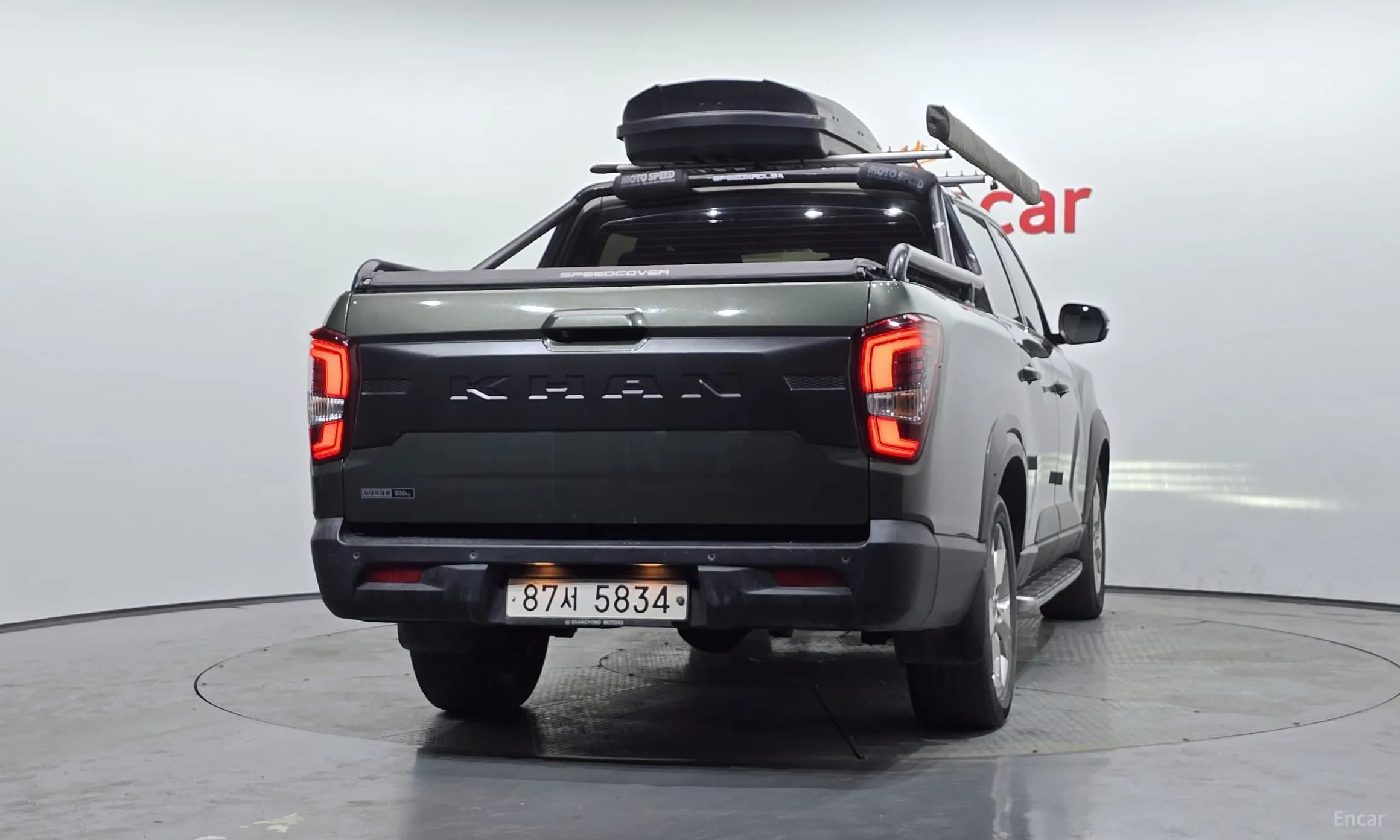 Rexton Sports Khan