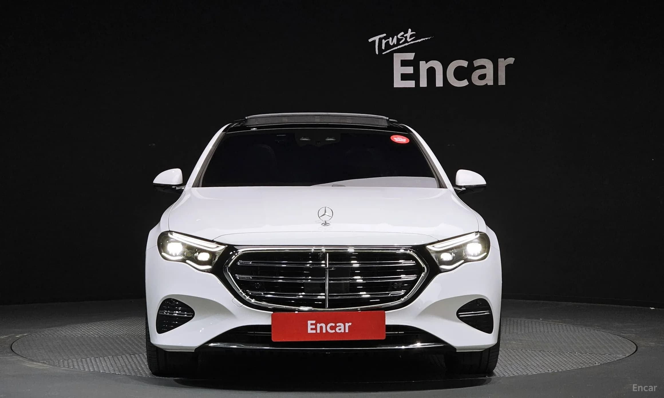 E-Class W214