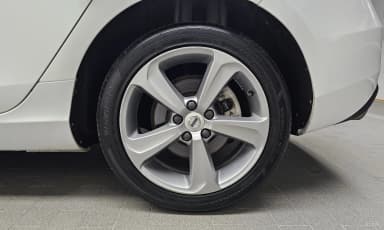 V40