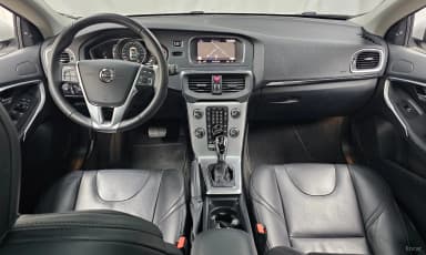 V40