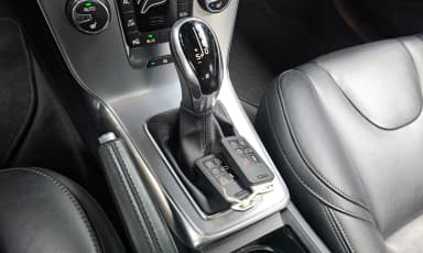V40