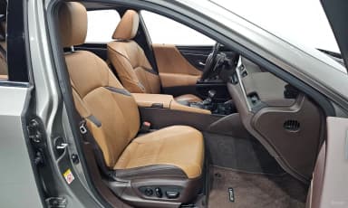 ES300h 7th Generation