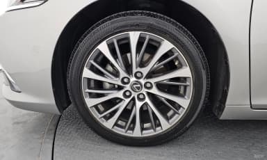 ES300h 7th Generation