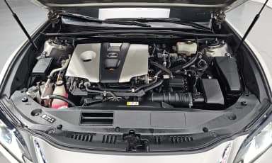 ES300h 7th Generation