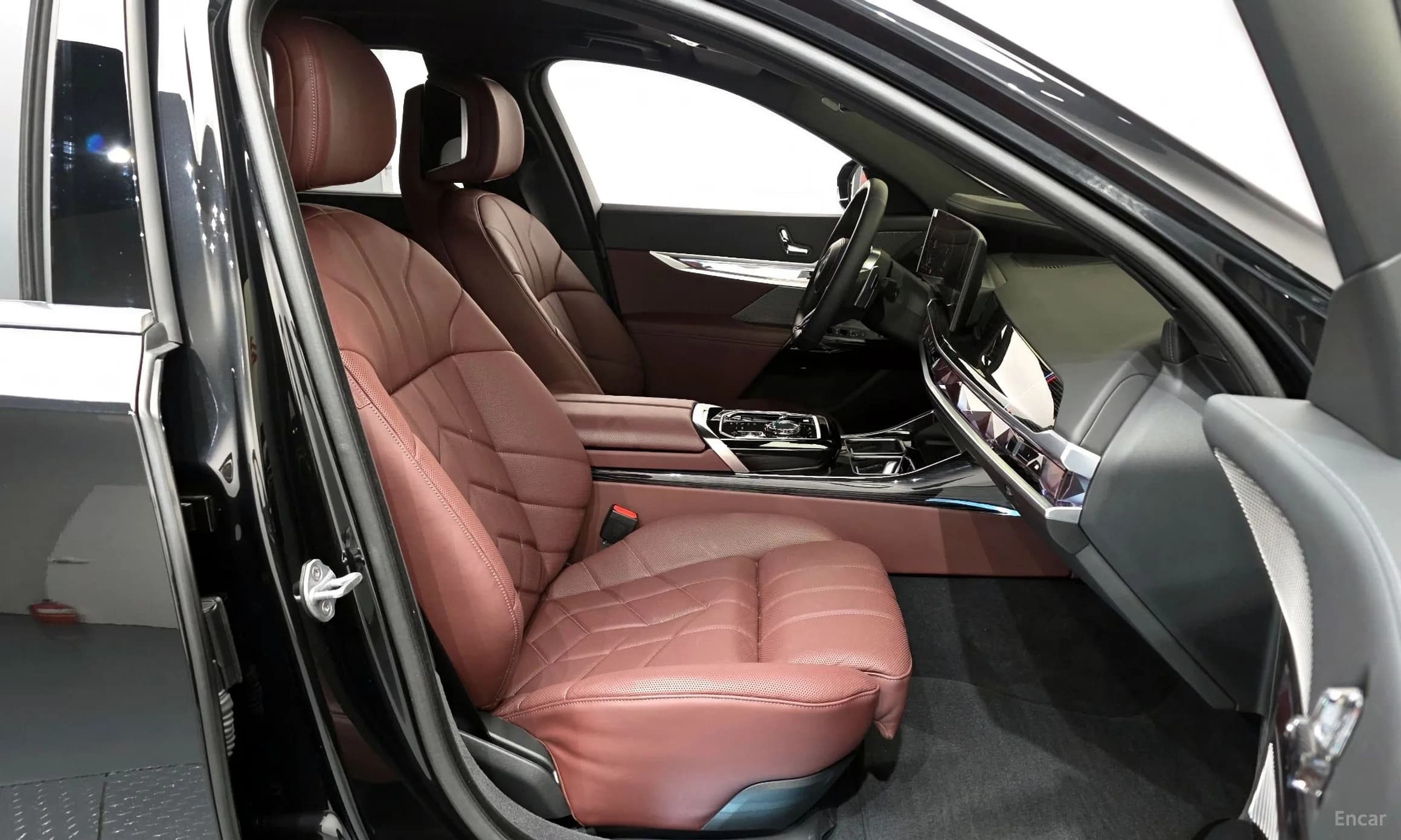 7 Series (G70)