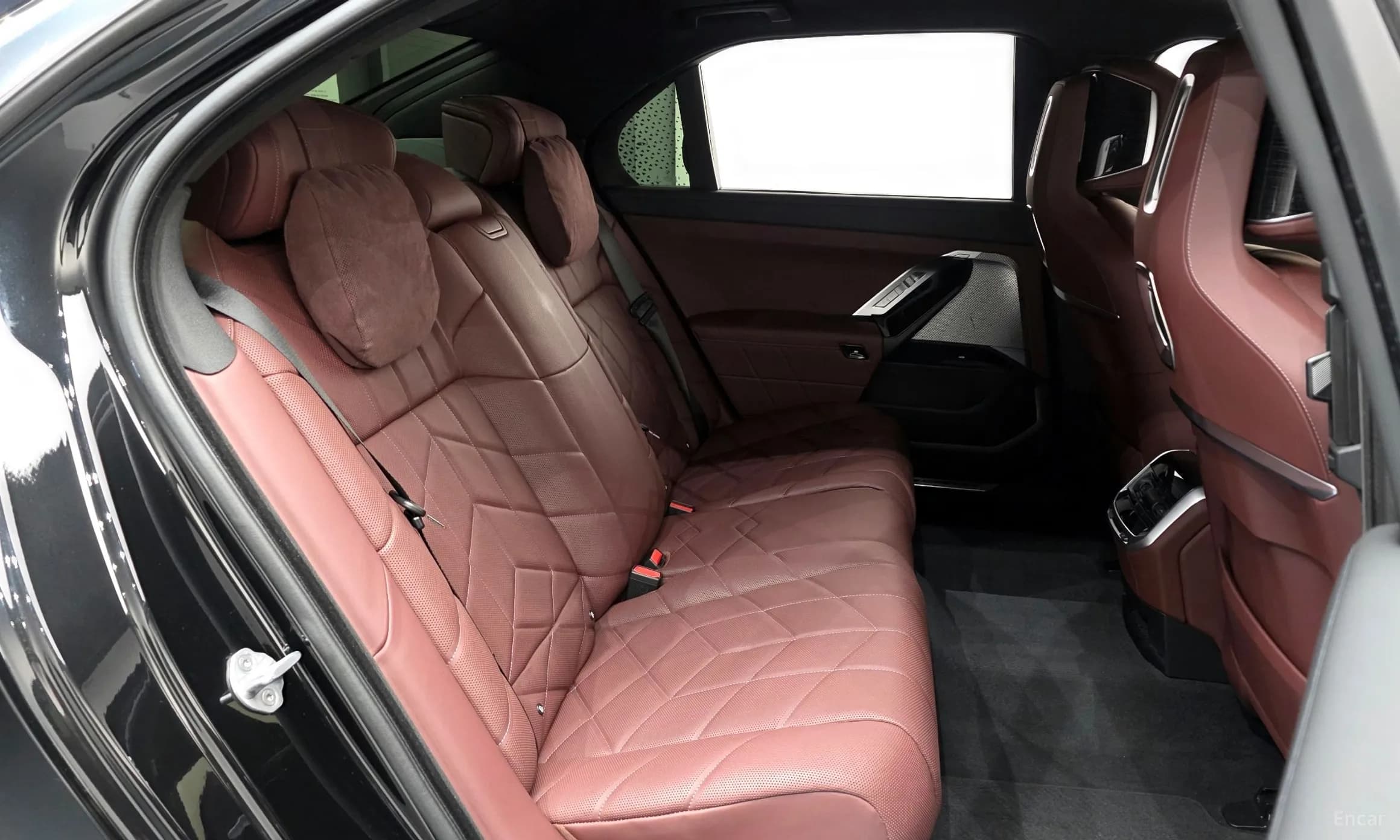 7 Series (G70)