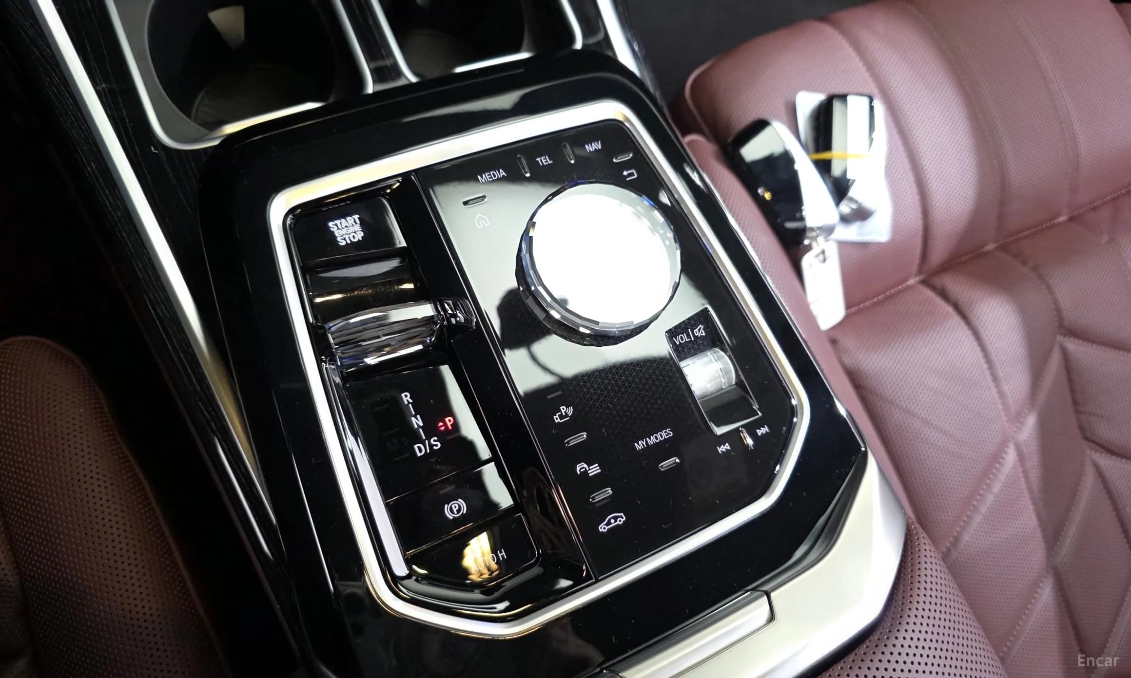 7 Series (G70)