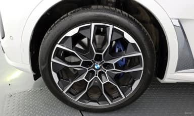 X7 (G07)