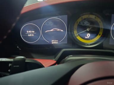 911 (992)