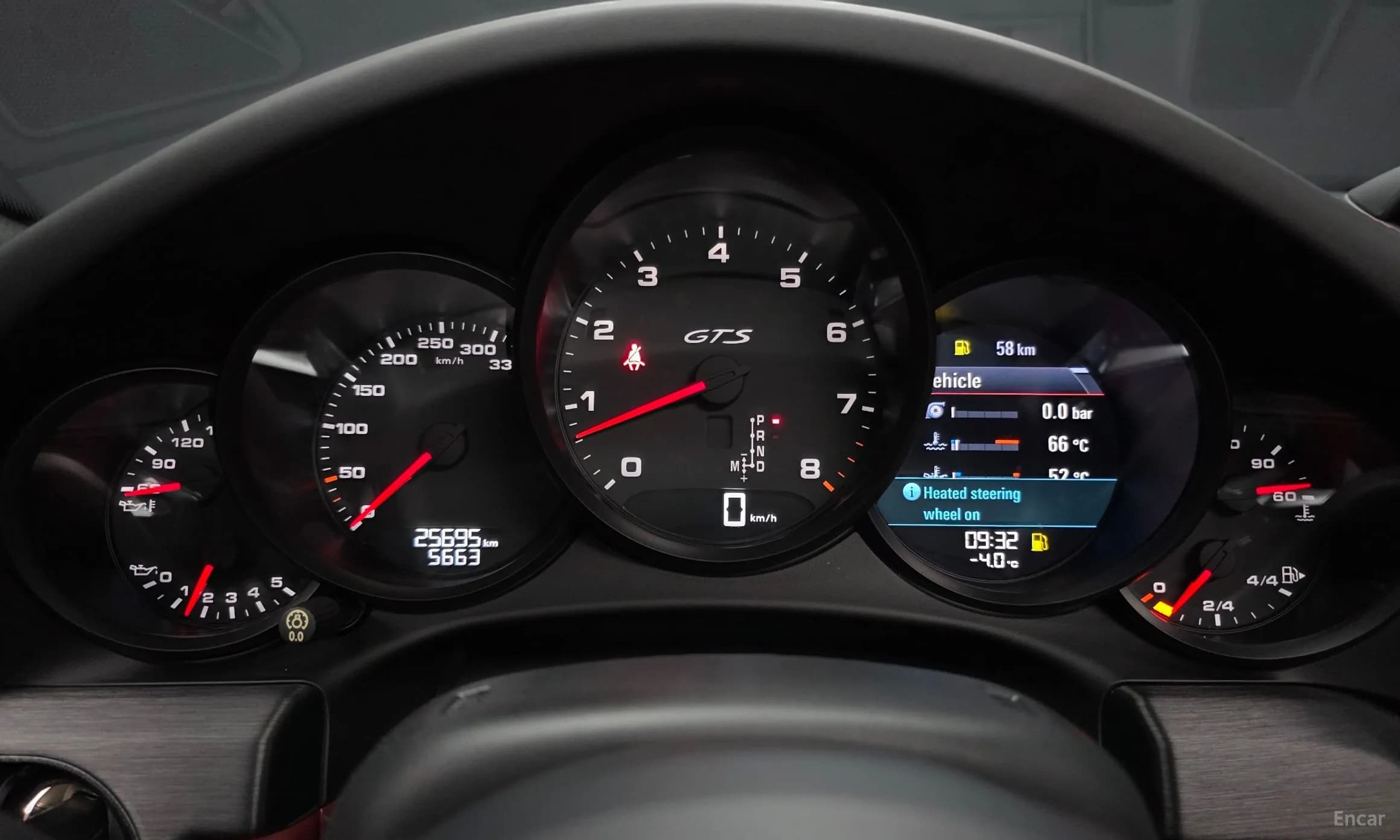 910