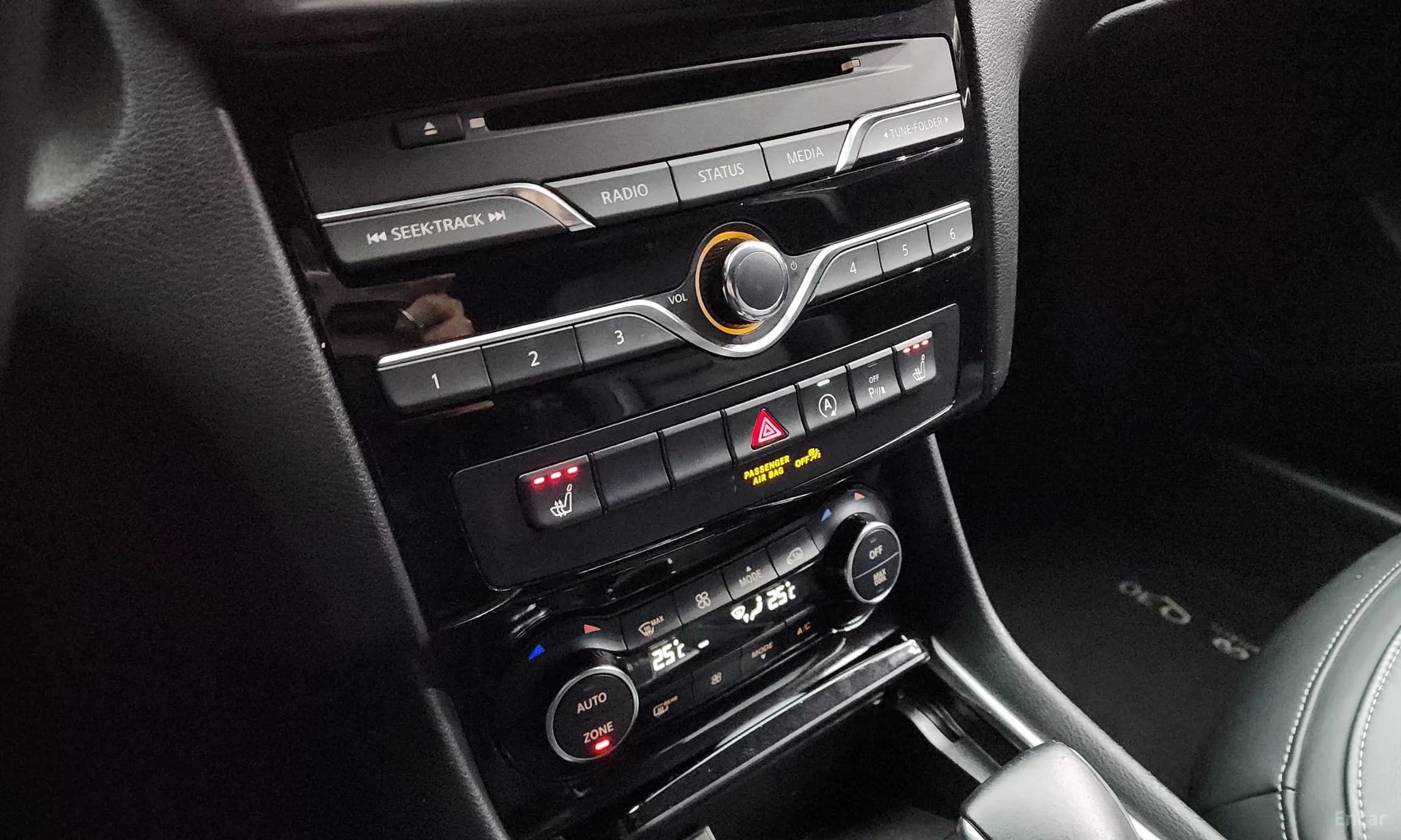 Q30