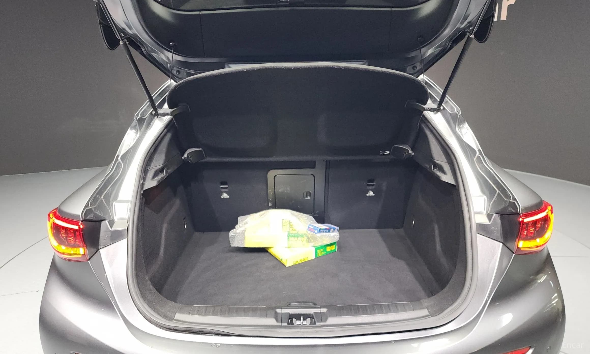 Q30