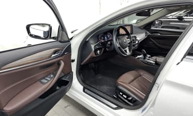5 Series (G30)