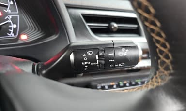 UX250h