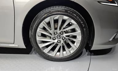 ES300h 7th Generation
