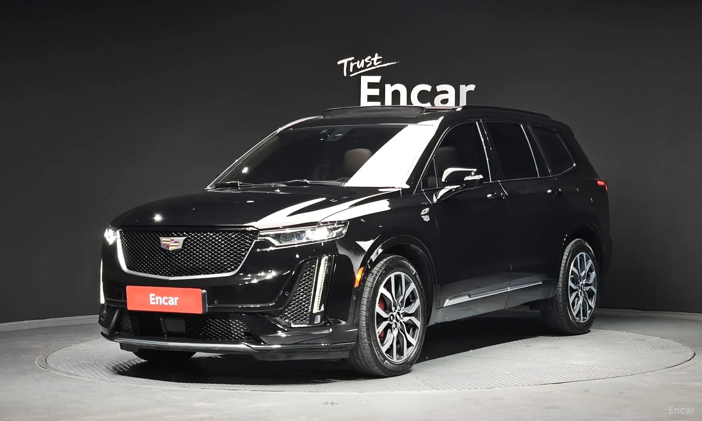 XT6