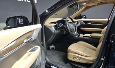 XT6