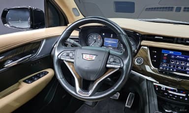 XT6
