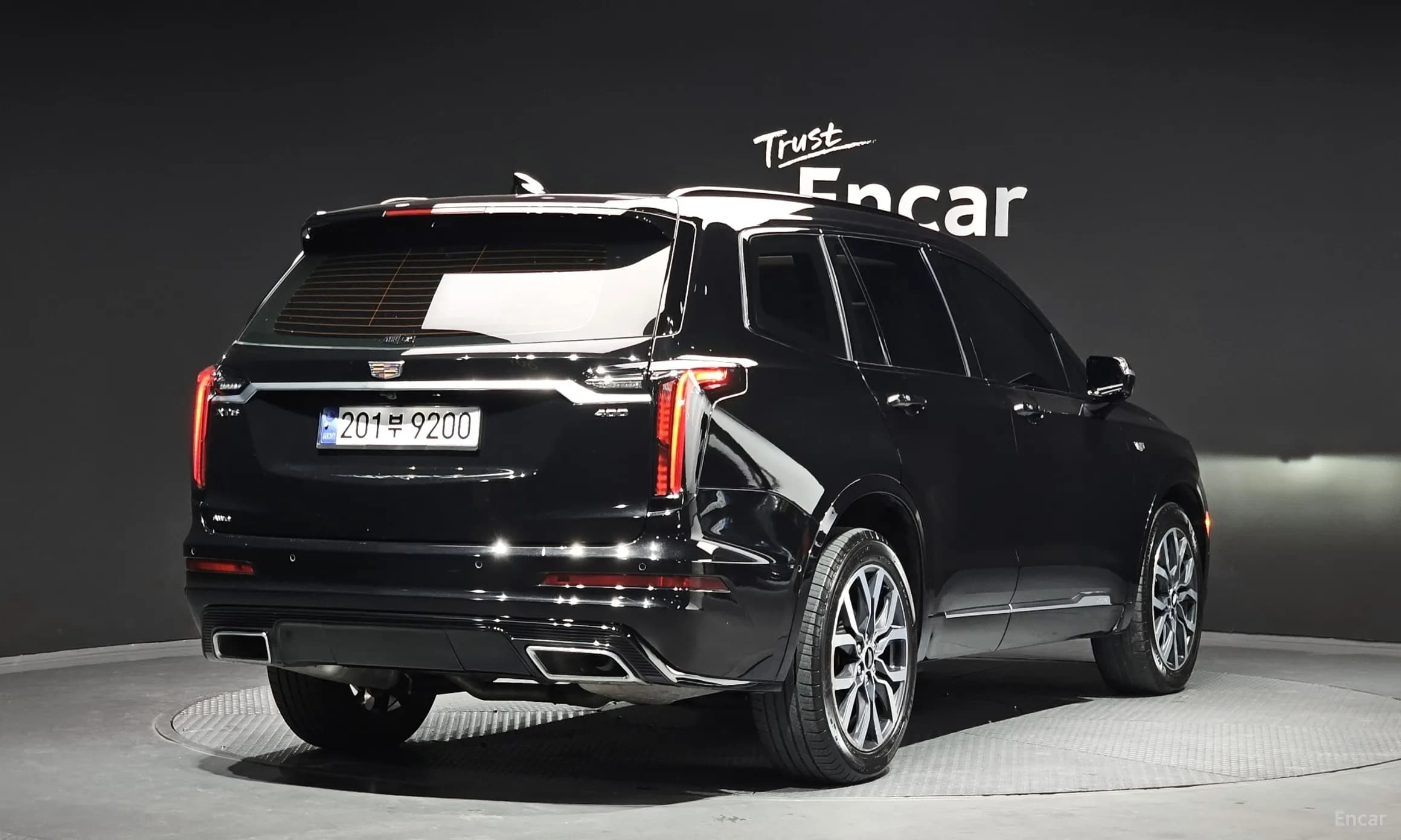 XT6