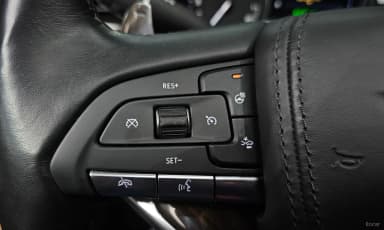 XT6