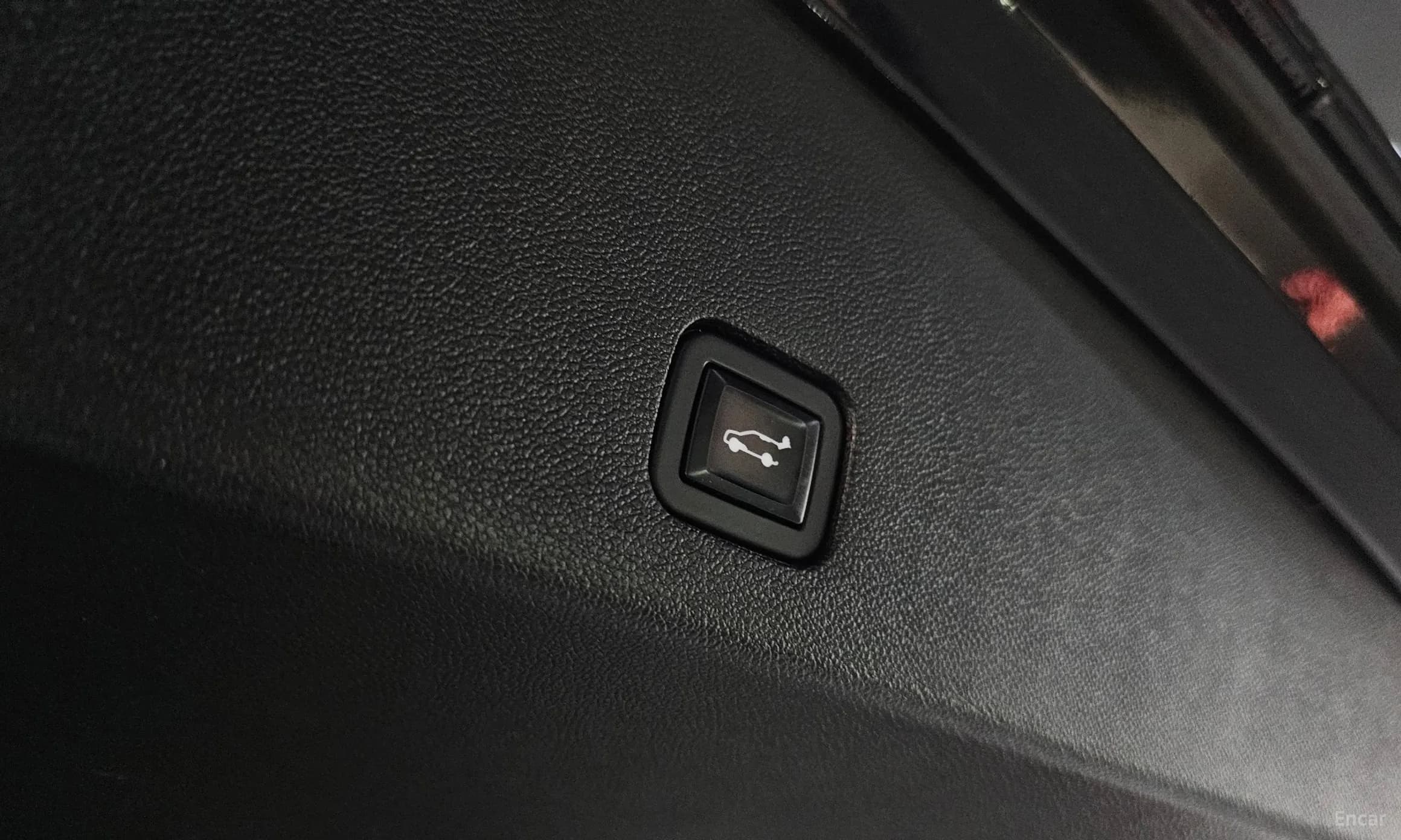 XT6