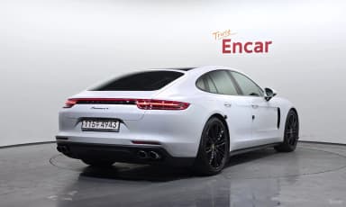 Panamera (971)