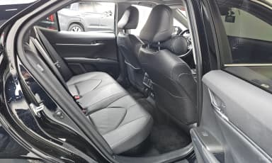Camry (XV70)