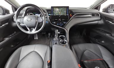 Camry (XV70)