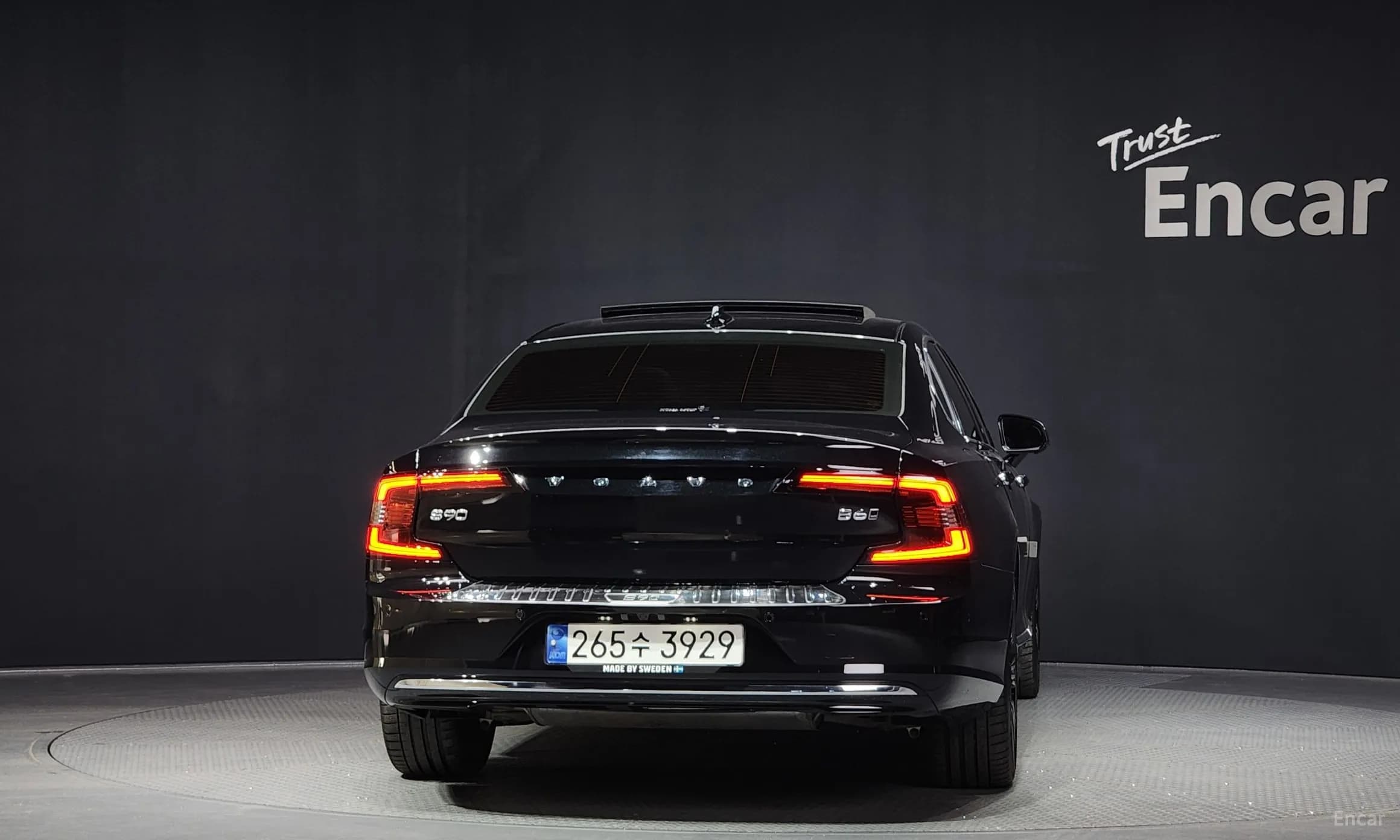 S90