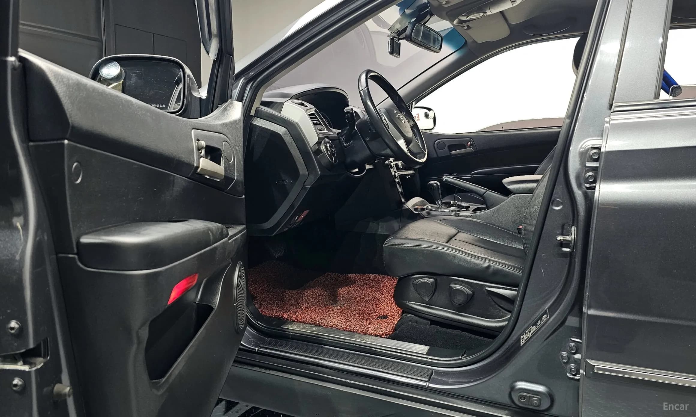 Korando Sports