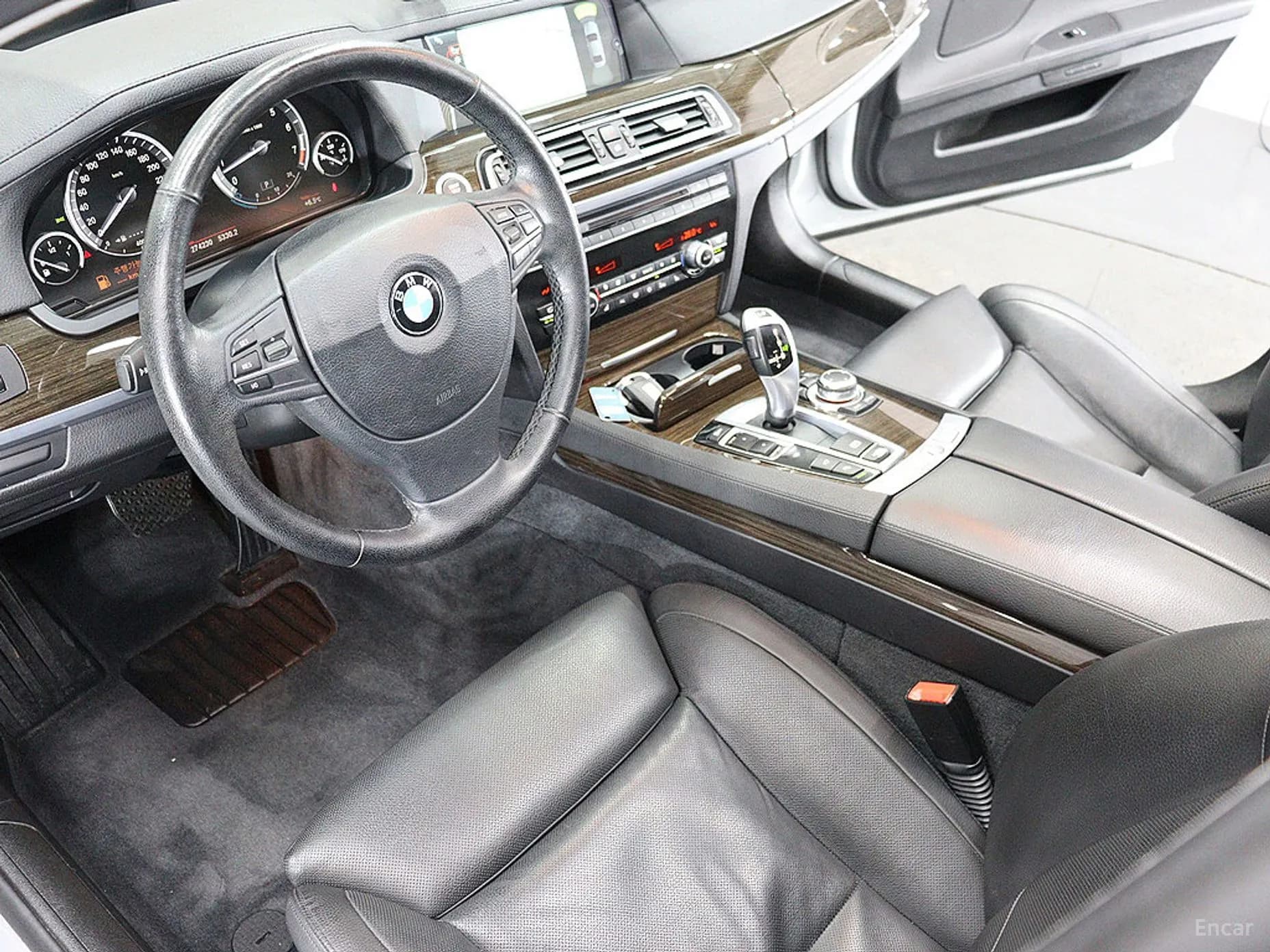 7 Series (F01)