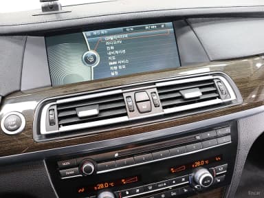 7 Series (F01)