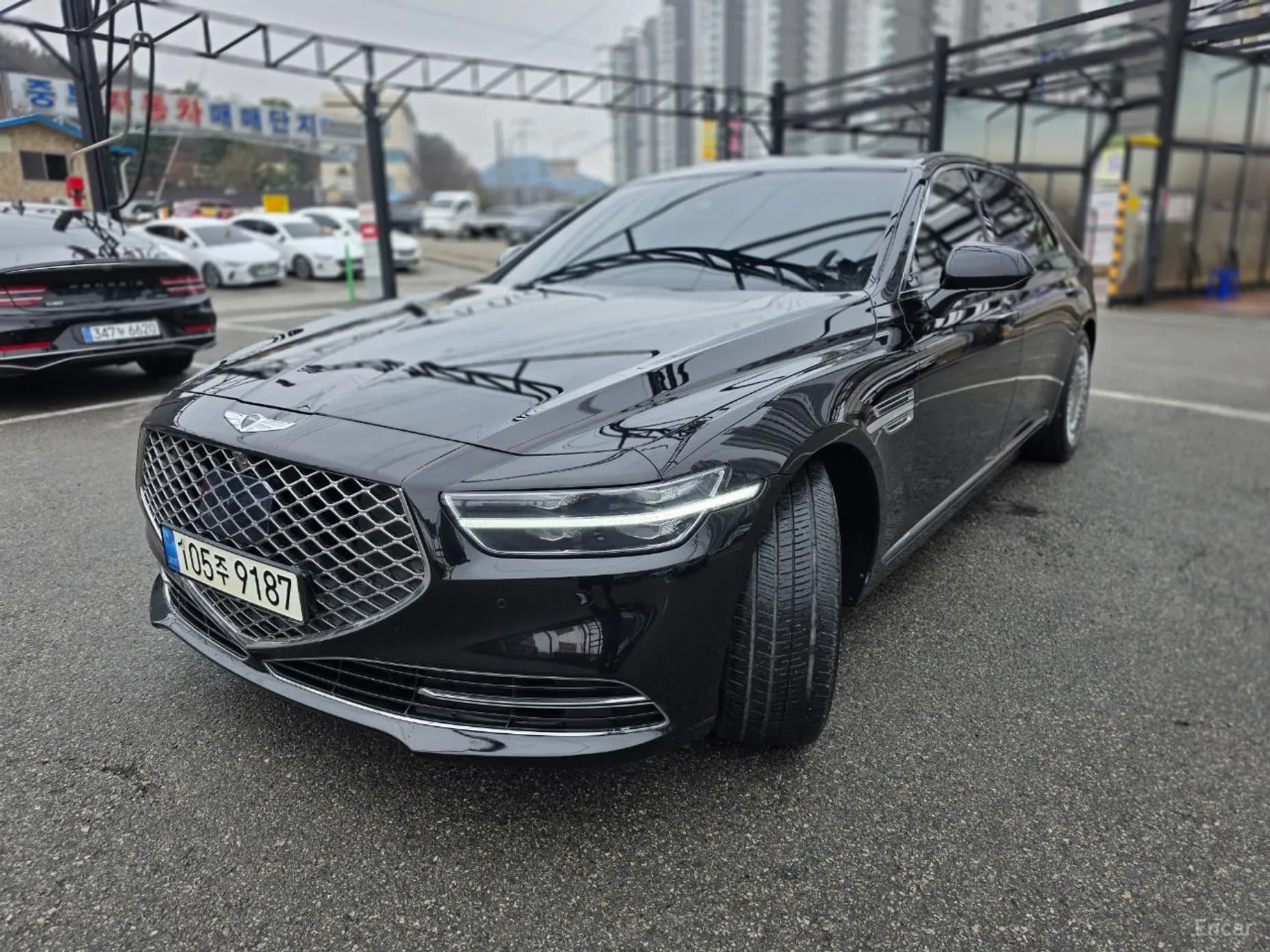 G90
