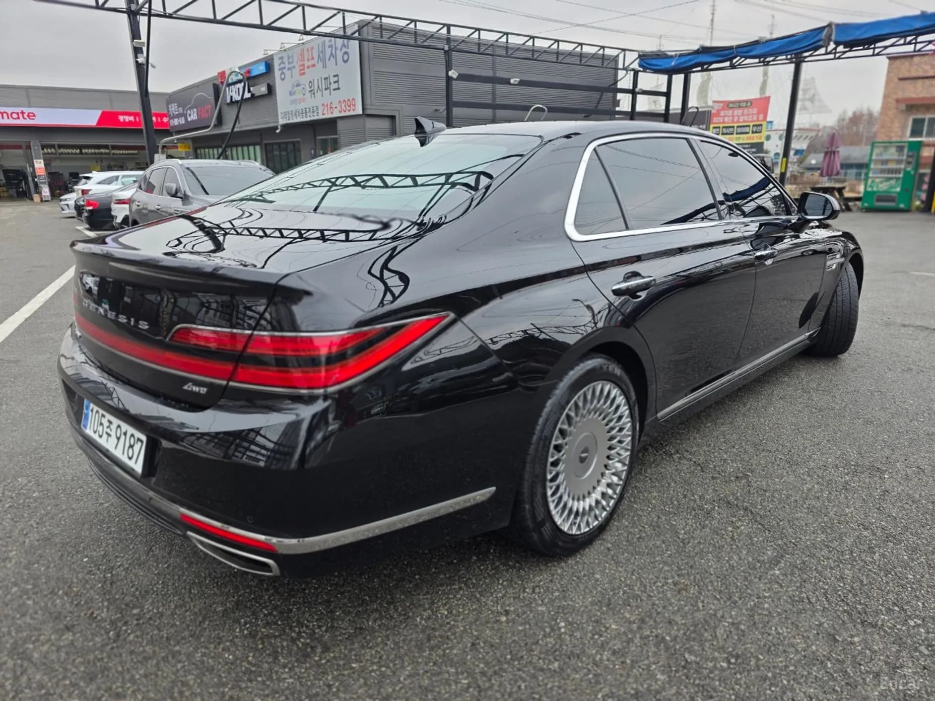 G90