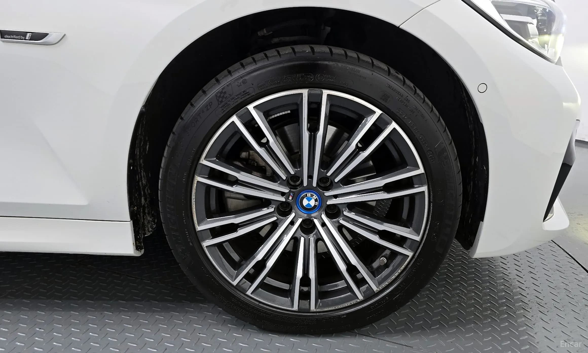 3 Series (G20)