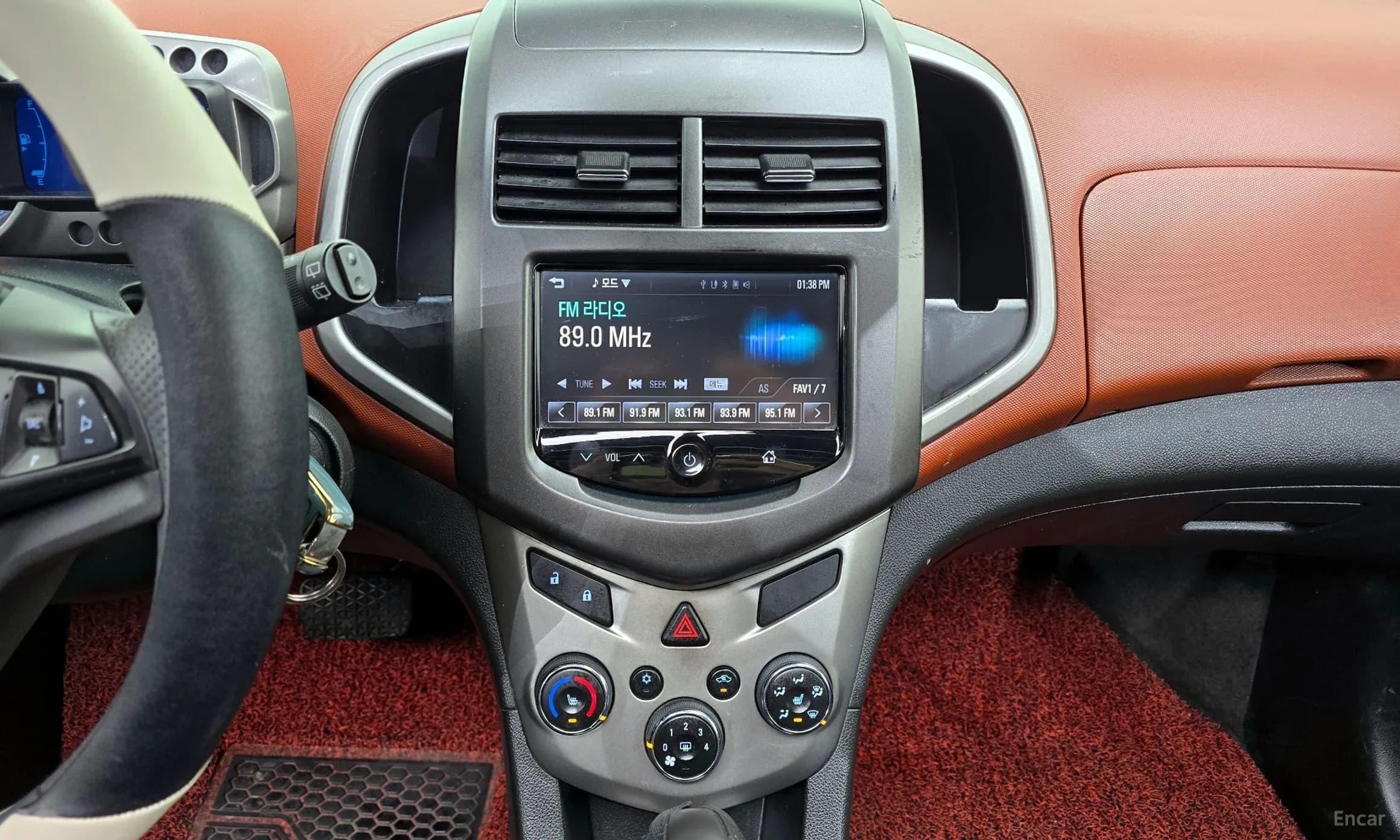 Aveo Hatchback