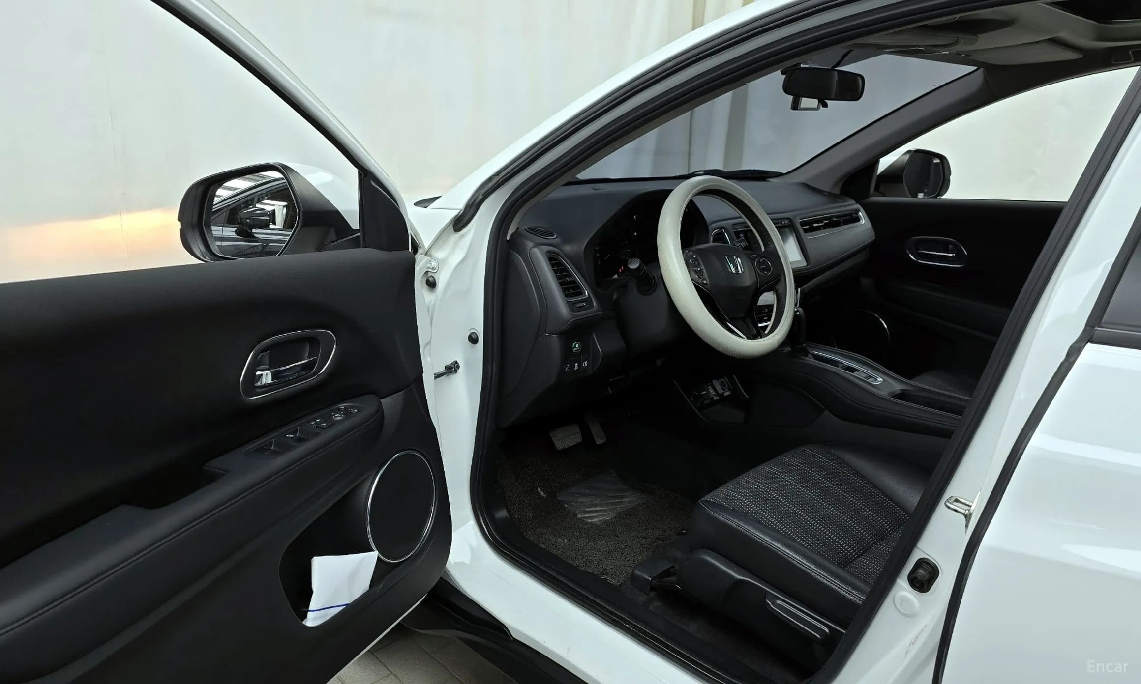 HR-V