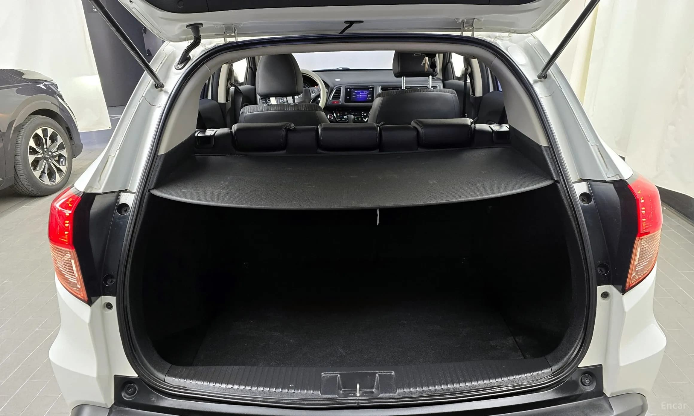 HR-V