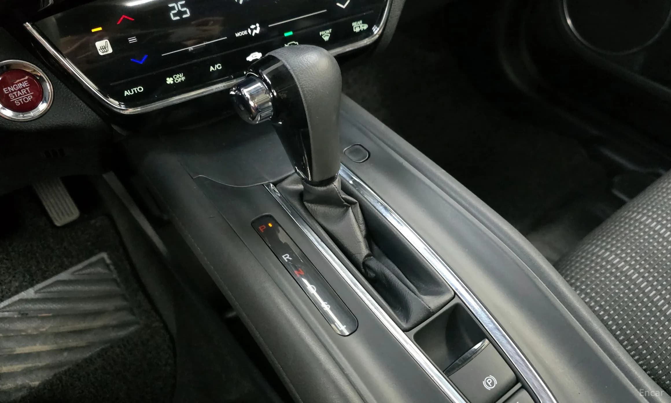 HR-V