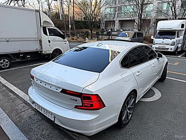 S90