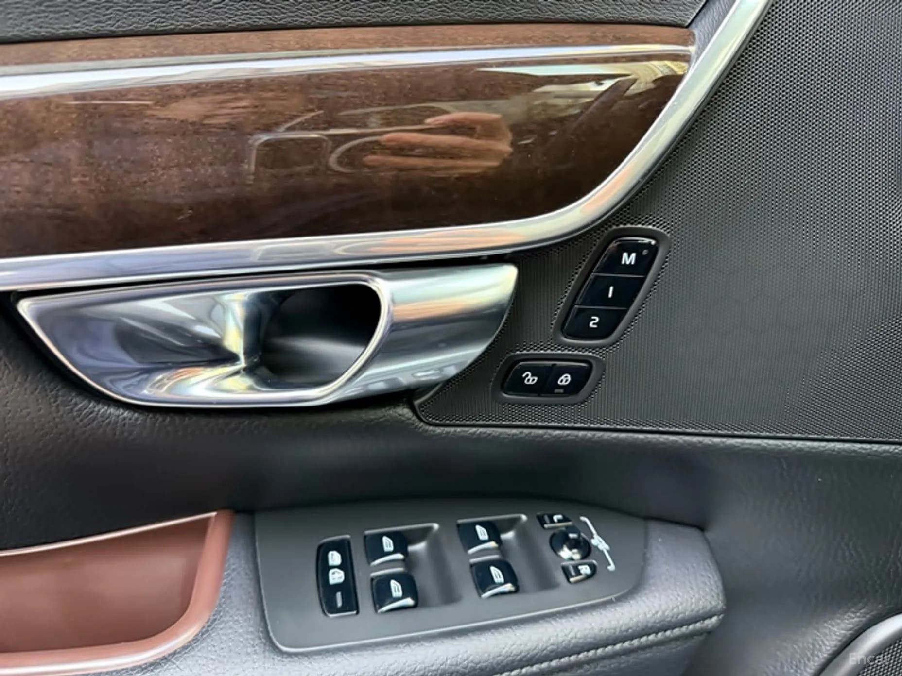 S90