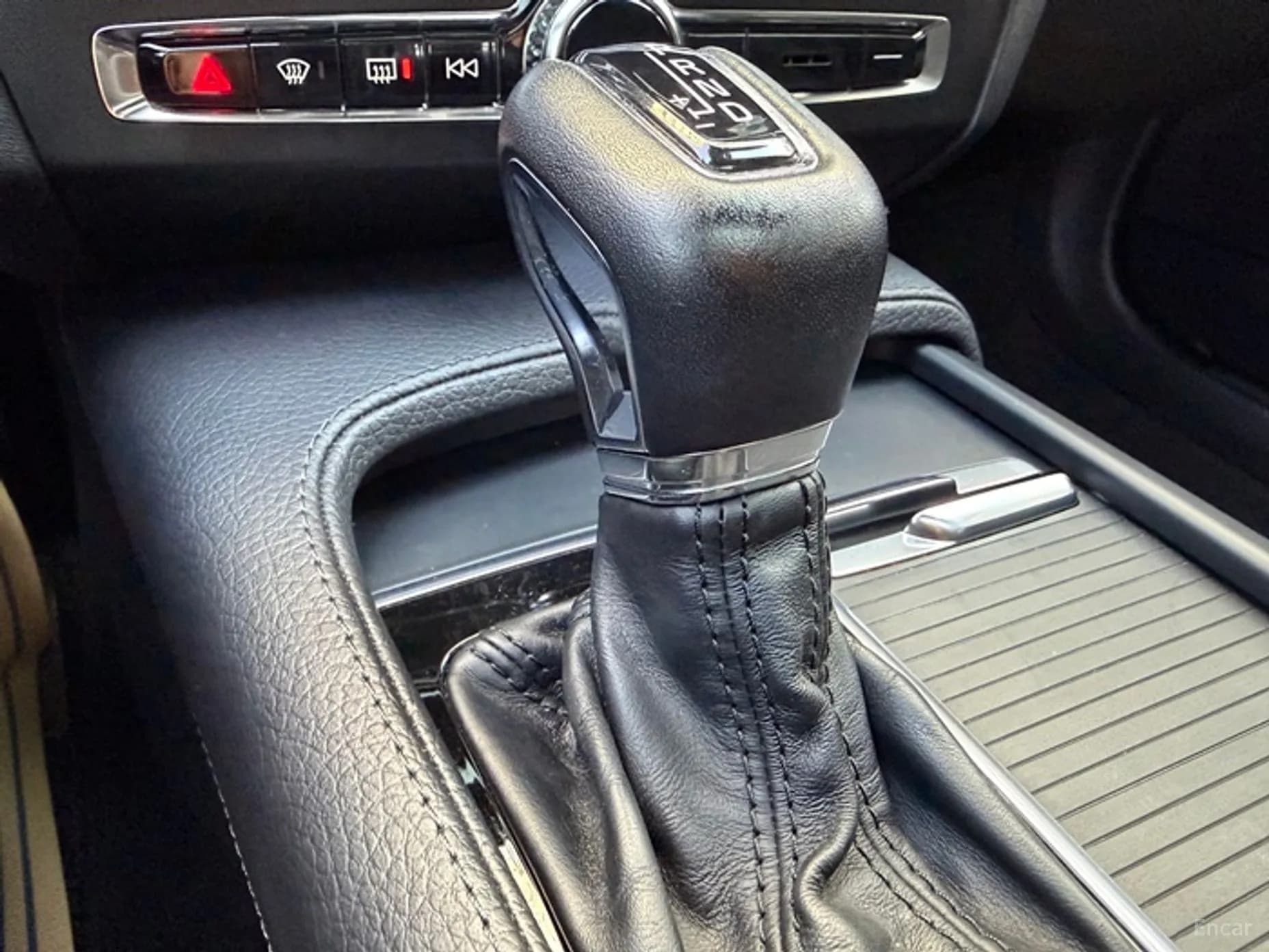 S90