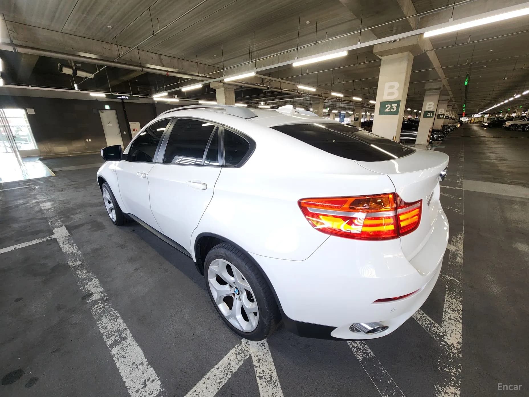 X6 (E71)