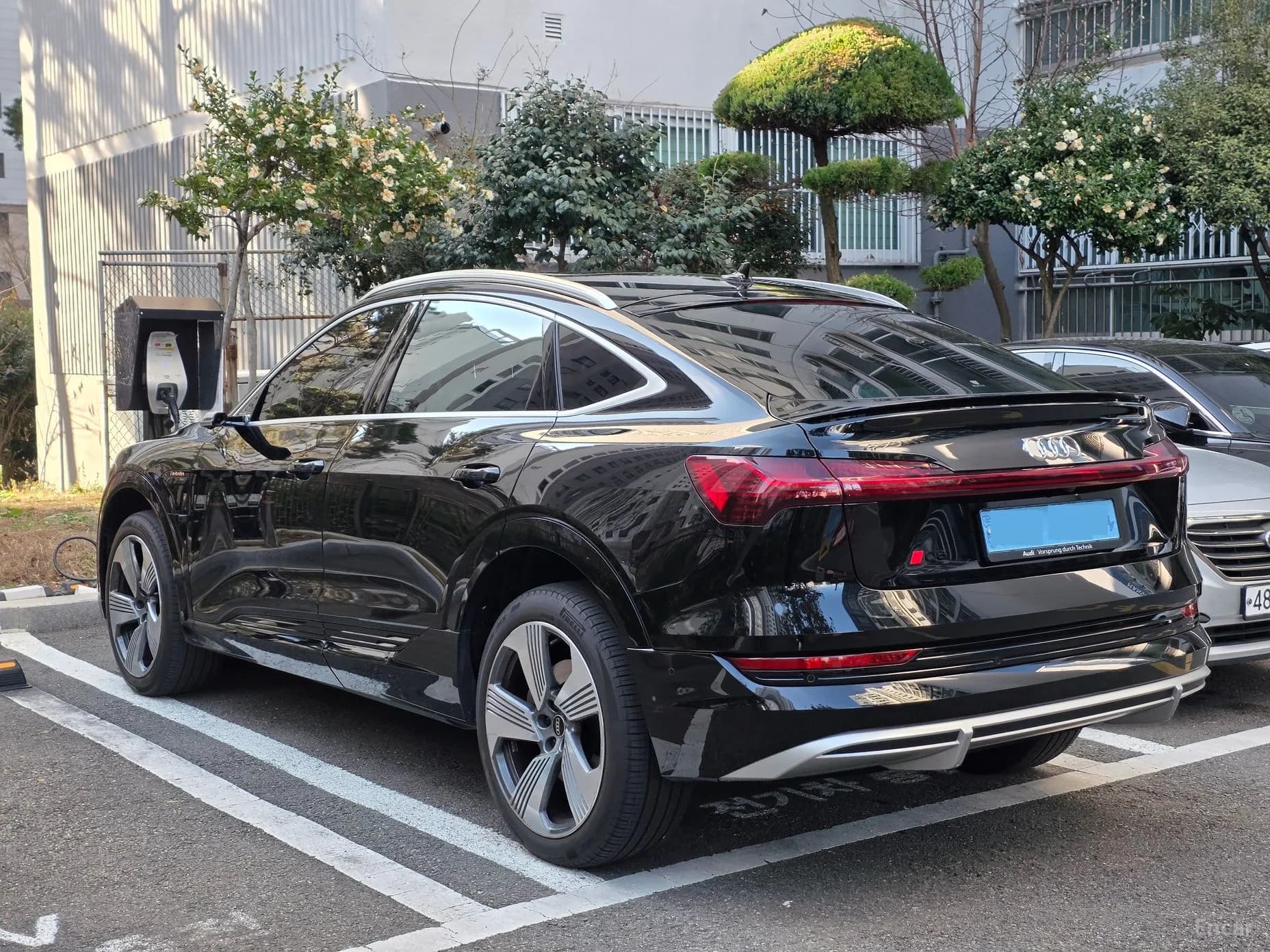 e-tron