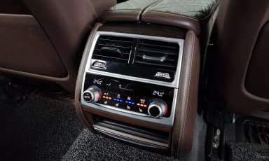 7 Series (G11)