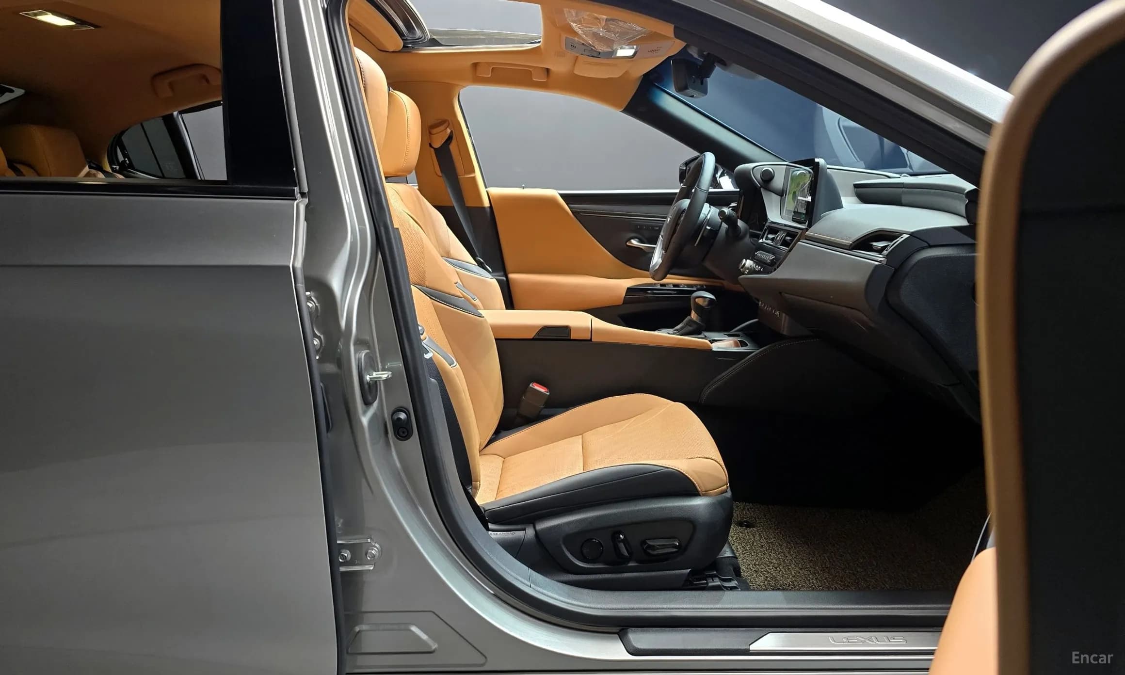 ES300h 7th Generation