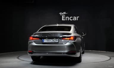 ES300h 7th Generation