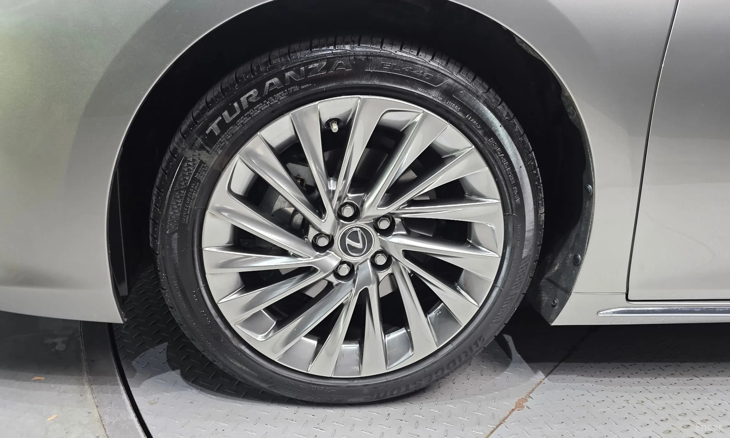 ES300h 7th Generation