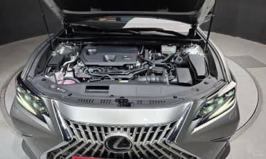 ES300h 7th Generation